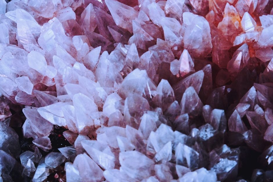 why did my crystal chip without being dropped — rose quartz crystal points with sharp exposed edges
